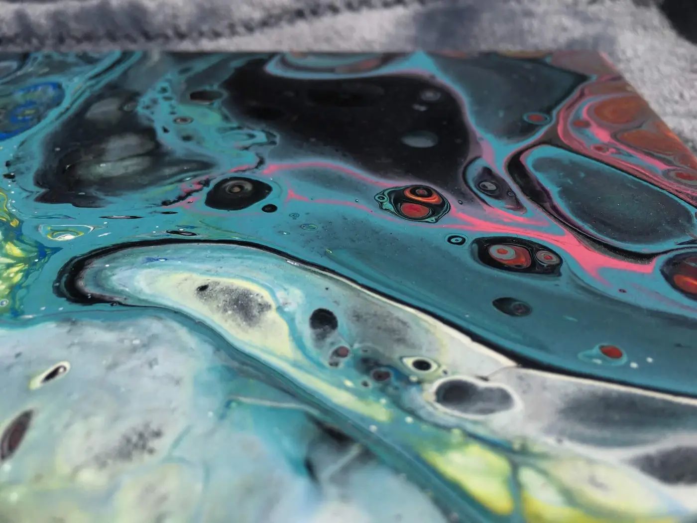 Amoeba Galaxy, photo 7 of 12